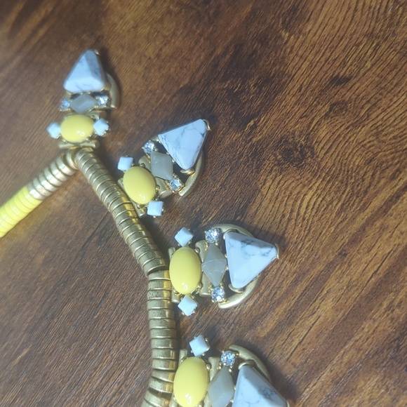 Stella & Dot Pavilion Statement Necklace - Picture 4 of 4